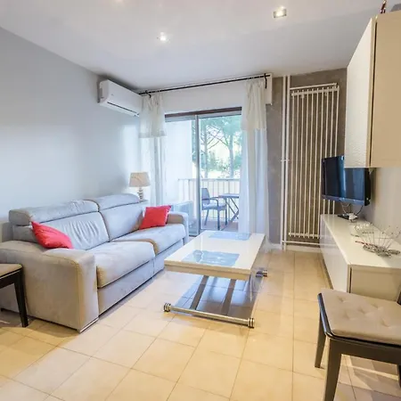Tout Confort - Holiday's Cocon Apartment *